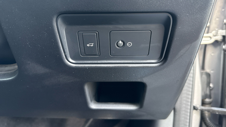 Land Rover Discovery 3.0 D300 Metropolitan Edition 5dr Auto Diesel Station Wagon